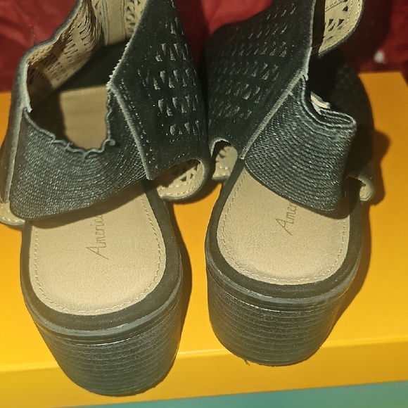 American Eagle Black Women's Cutout Mules Sandals Size 7 - Picture 3 of 7